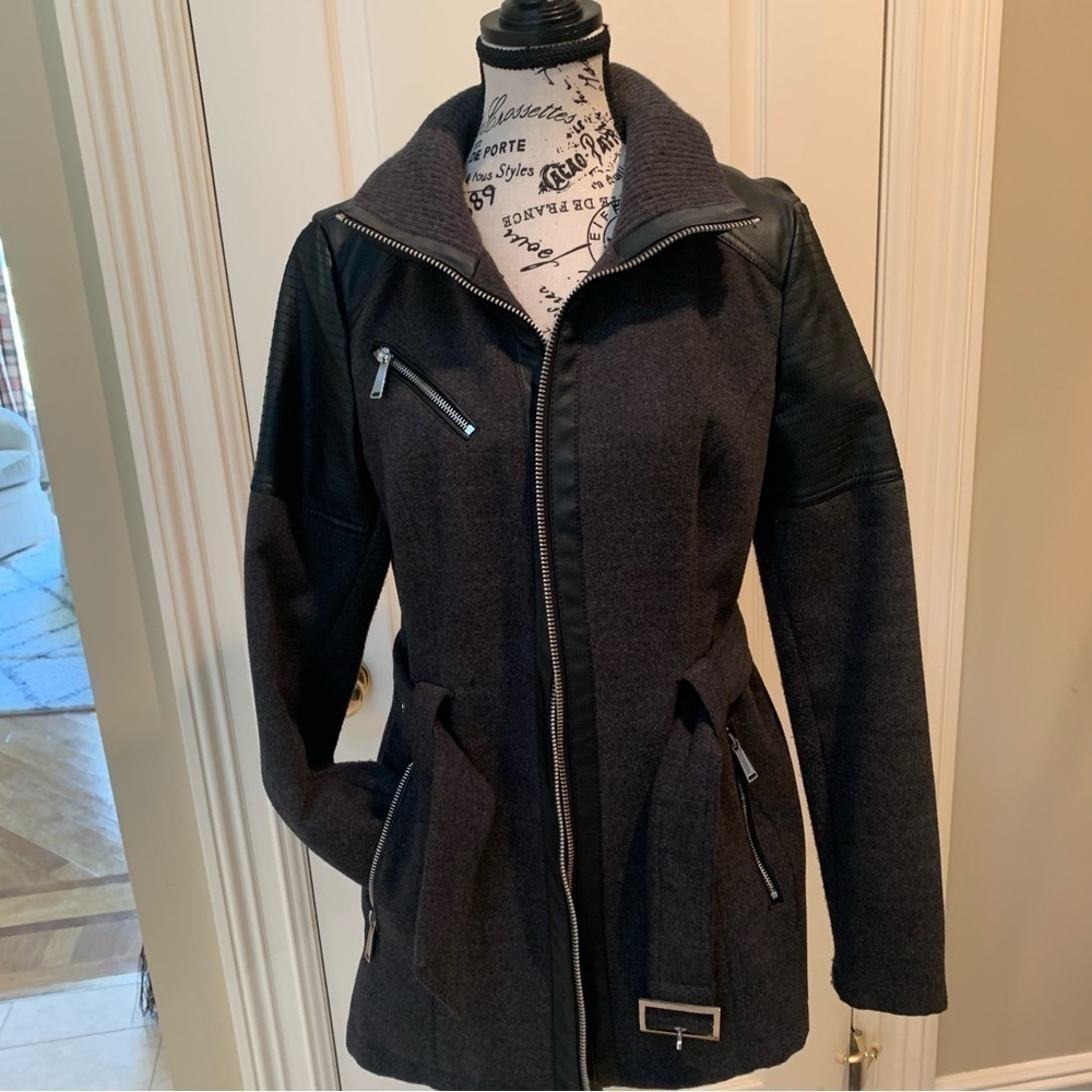 BcbgGeneration Women’s Jacket. Size Medium. Charcoal color - Picture 2 of 9
